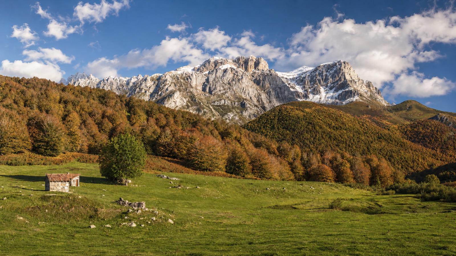 Picos de Europa scenic ridge 7